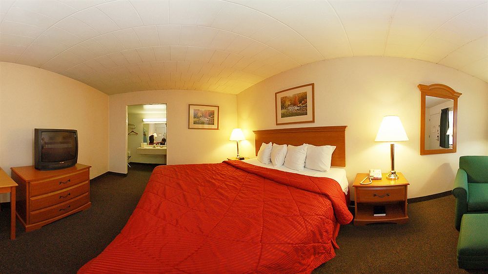 Travelodge By Wyndham Бедфорд Экстерьер фото